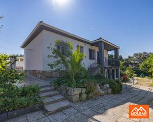 Xalet  Calle rio ablanque. Chalet independiente con piscina en el casar