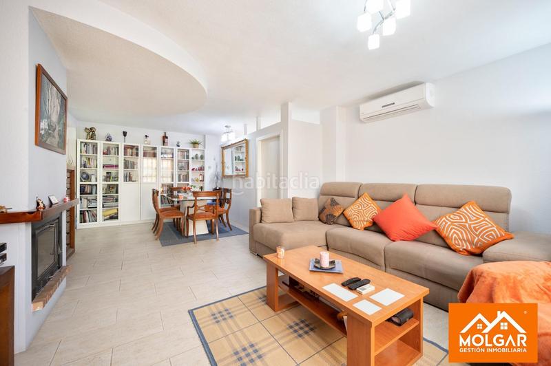 Foto e183adc5-b395-4659-a0aa-1d76800d0732. Chalet mit heizung parking in Casar (El)