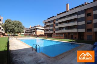 Piso  Jose antonio andres rguez. Estupendo piso de 2 habitaciones con piscina y padel en valdeluz