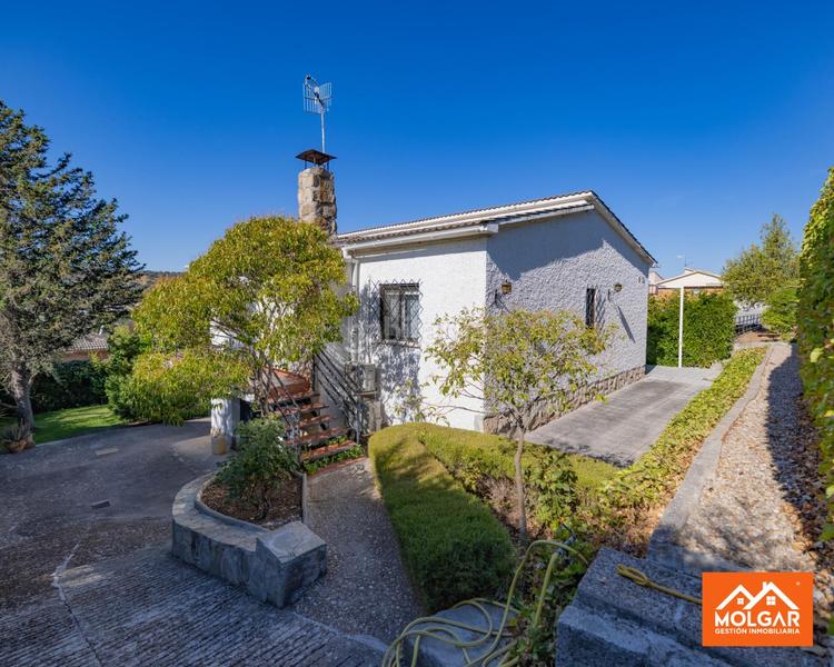 Foto 2d190e86-b9e3-42c8-aa5d-b324052ad25e. Xalet amb calefacció aparcament piscina a Torrejón del Rey