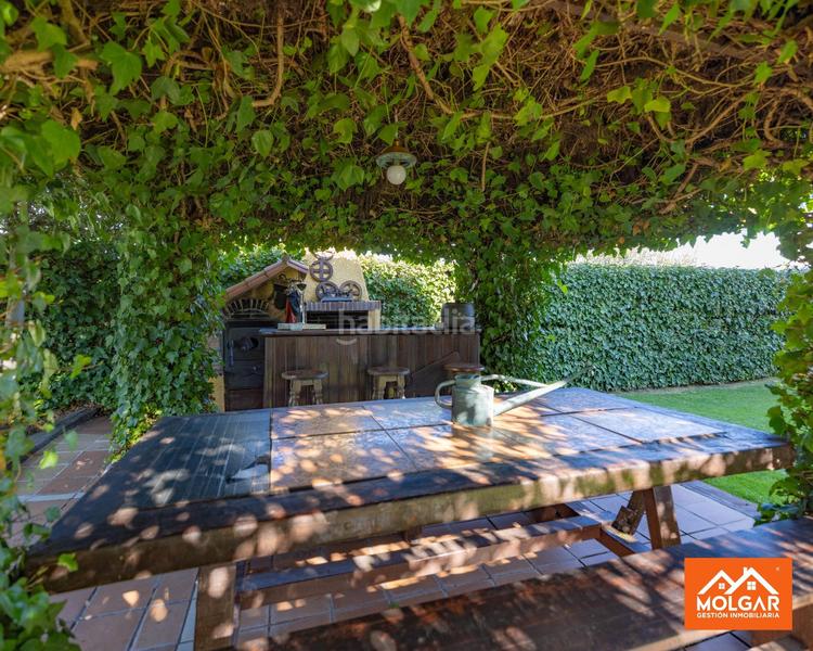 Foto 7963a7b3-bfc2-4705-80cb-ec3be28ca1c4. Chalet espectacular chalet en urb. valdelosllanos el casar en Casar (El)