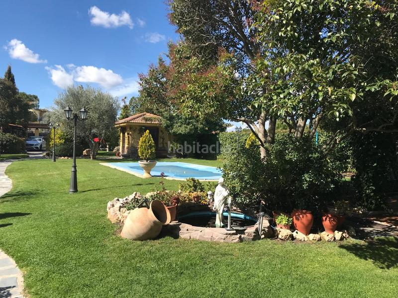 Foto b6df7e0f-f17d-4c79-a730-c2e5fffd9ba0. Chalet espectacular chalet en urb. valdelosllanos el casar en Casar (El)