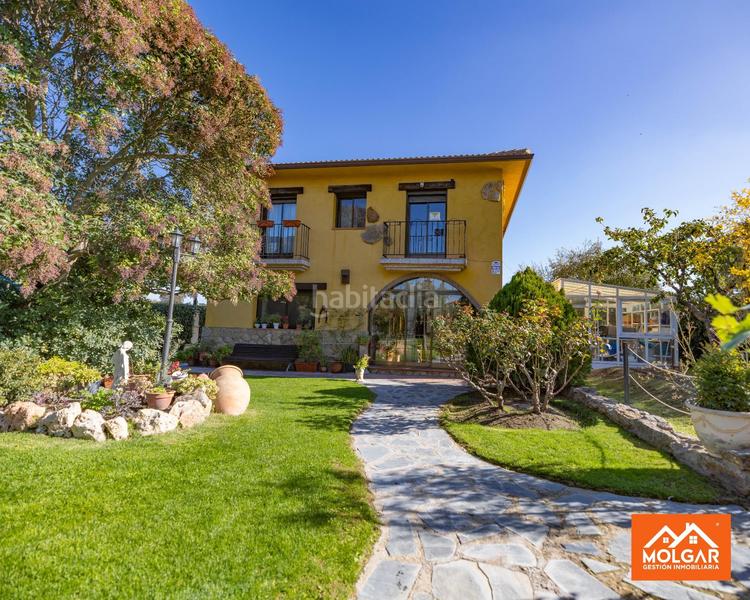 Foto da3f25e6-c9c3-4221-af14-823b9db53e51. Chalet espectacular chalet en urb. valdelosllanos el casar en Casar (El)