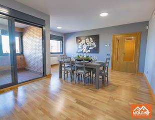 Pis  Avenida de la dehesa. Espectacular piso de 4 habitaciones en urbanización con piscina