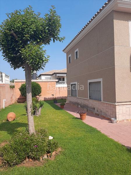 Foto 86bdc995-4090-4412-9828-000698823d67. Chalet dans calle del cirerer 10 dans Monserrat