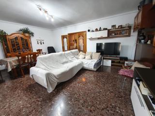 Pis  Carrer de blasco ibáñez. Vivienda para entrar de 159 m2 en masanasa