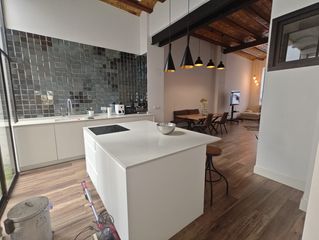 Reihenhaus  Carrer de mendizábal. Casa con alma de 1900, reformada con gusto