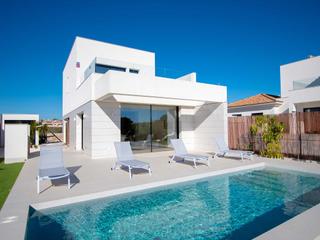 Chalet  N/a. Preciosas villas nuevas