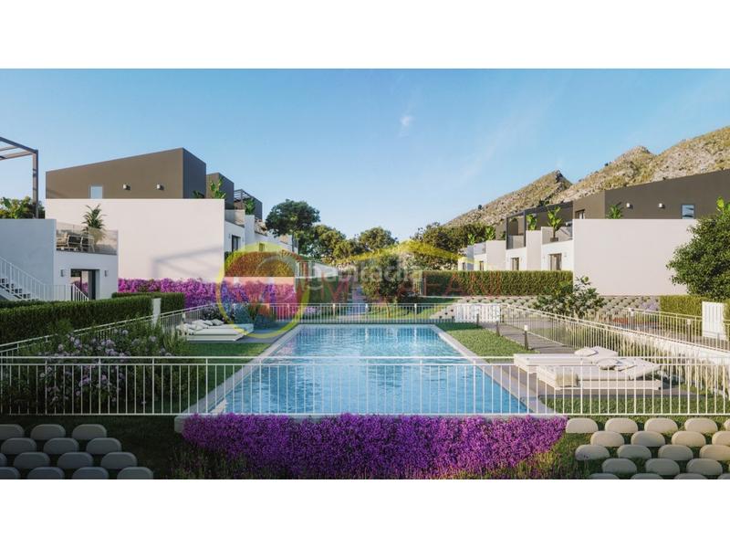 Foto ad6459c2-bfc2-4e43-aaec-dc30bfbdc45c. Casa amb piscina a Baños y Mendigo Murcia