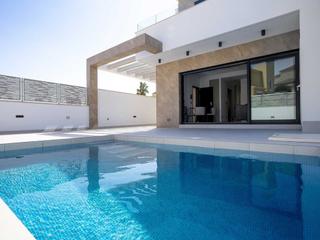 Xalet  N/a. Espaciosas villas por muy poco!