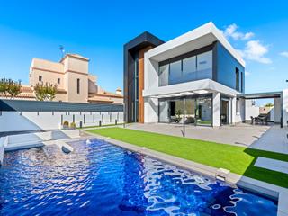 Chalet  N/a. Haz tu casa a tu gusto en una ubicación privilegiada