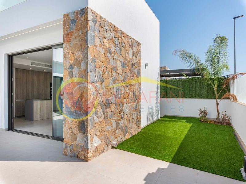 Foto f02909f6-6705-4ef5-8db3-69d909db3091. Chalet mit parking pool in Santiago de La Ribera San Javier