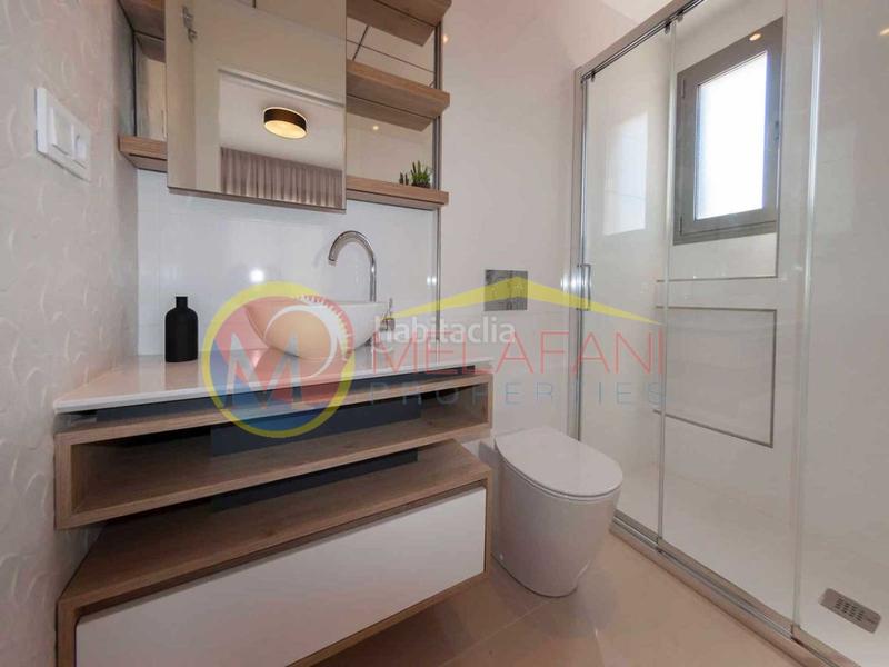 Foto b0503d99-a3ab-40fd-aefa-7fbe0ed1d5bb. Chalet con parcheggio piscina in Centro Alcázares (Los)