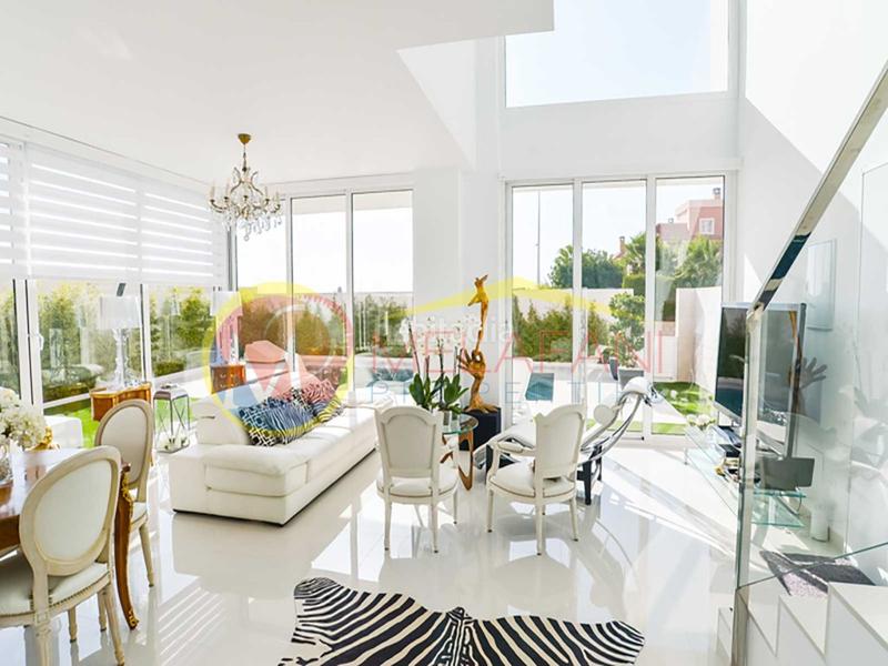 Foto 5a1de585-06d6-4d0b-a6a2-83f5059ce3d9. Chalet mit parking pool in Monte y Mar Santa Pola