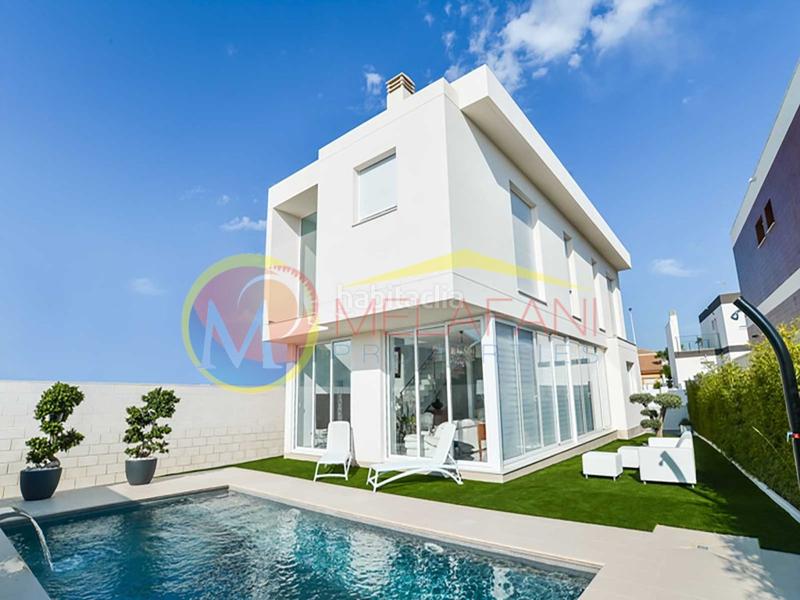 Foto 83608944-d642-4792-a6d3-8cdb77afbb81. Chalet mit parking pool in Monte y Mar Santa Pola