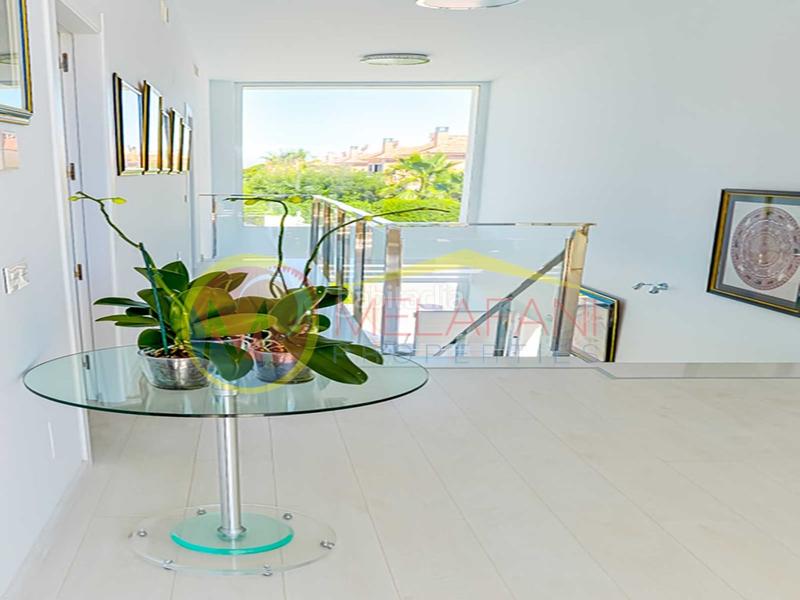 Foto d200a2d1-2f5a-4f5a-94f1-1f7e544779b8. Chalet mit parking pool in Monte y Mar Santa Pola