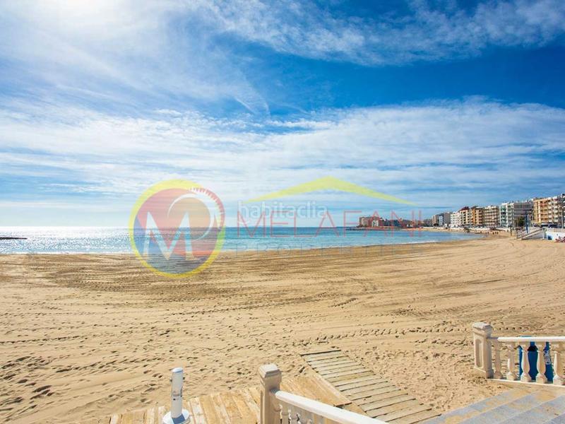 Foto 2f65f124-ecb4-4802-8e87-856ef1a856f9. Chalet with parking pool in Aguas Nuevas Torrevieja