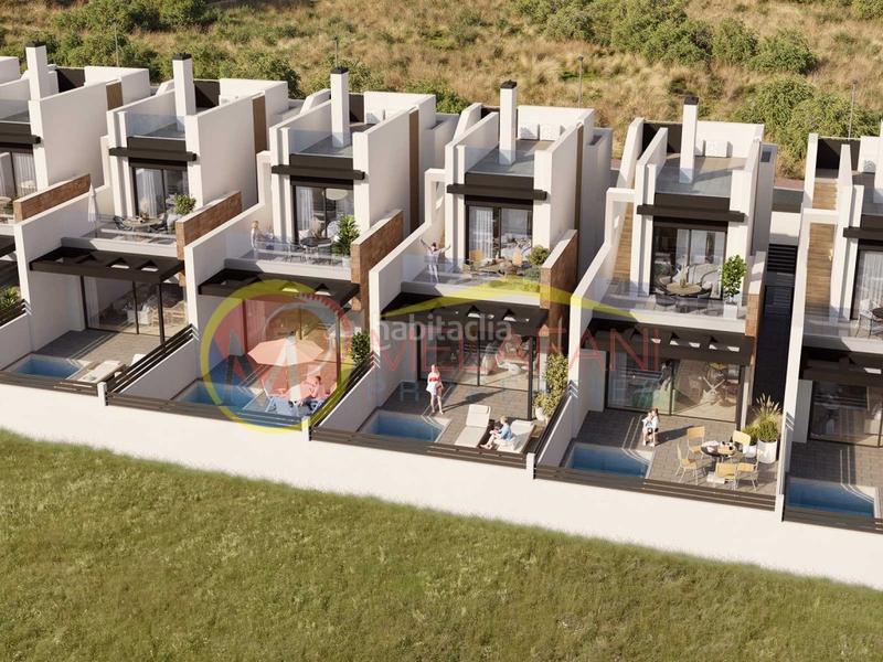 Foto 7217ead7-2321-444e-bb2d-0f945195a868. Chalet with parking pool in Aguas Nuevas Torrevieja