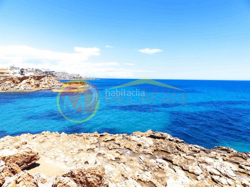 Foto 9ef293c7-e596-44a5-bdd5-87f77452cea5. Chalet with parking pool in Aguas Nuevas Torrevieja