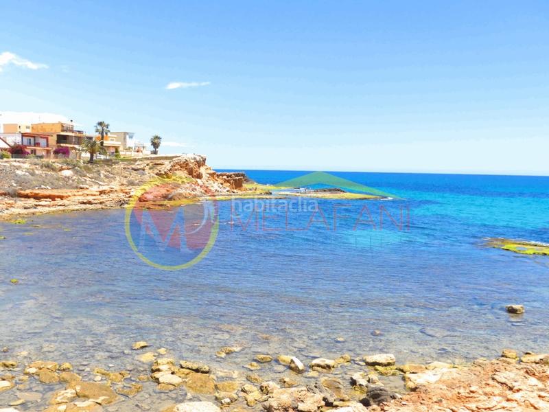 Foto a87435cf-33da-4f62-b8f7-7cbf28f913e6. Chalet with parking pool in Aguas Nuevas Torrevieja