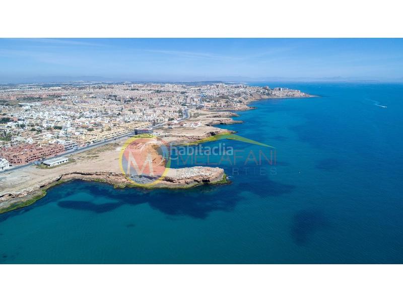 Foto afd5599f-9ad0-4778-9f3f-59d76d95102c. Chalet with parking pool in Aguas Nuevas Torrevieja