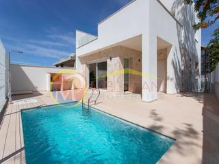 Chalet  N/a. Bonitas villas a un súper precio
