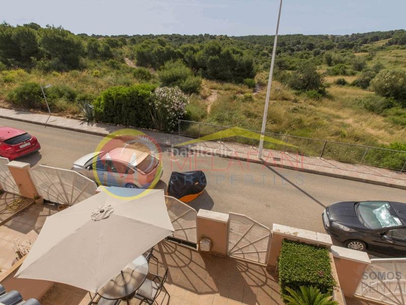 Foto 1477a9a2-3934-47d4-af5e-540c10d7ce78. Reihenhaus mit parking in Puerto Marino Santa Pola