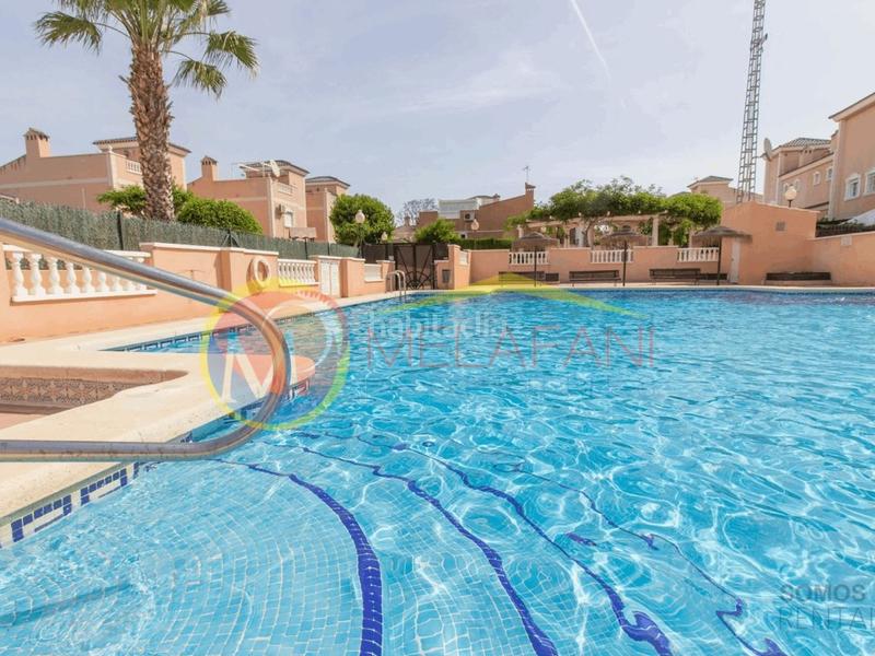 Foto 68e3c907-2562-4465-97ac-a99729977a65. Reihenhaus mit parking in Puerto Marino Santa Pola