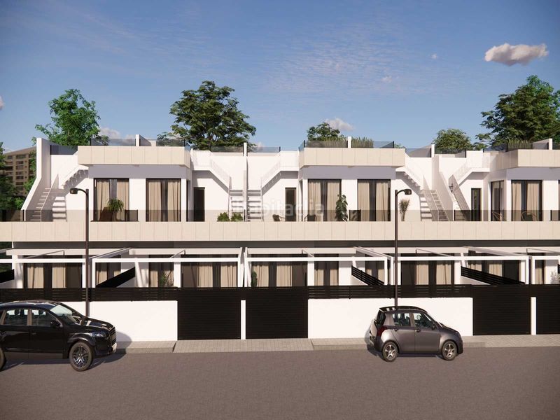 Foto 28d2f1fc-9cb2-41b0-bac3-1ad04a5de4cc. Casa adossada amb calefacció piscina a Rojales