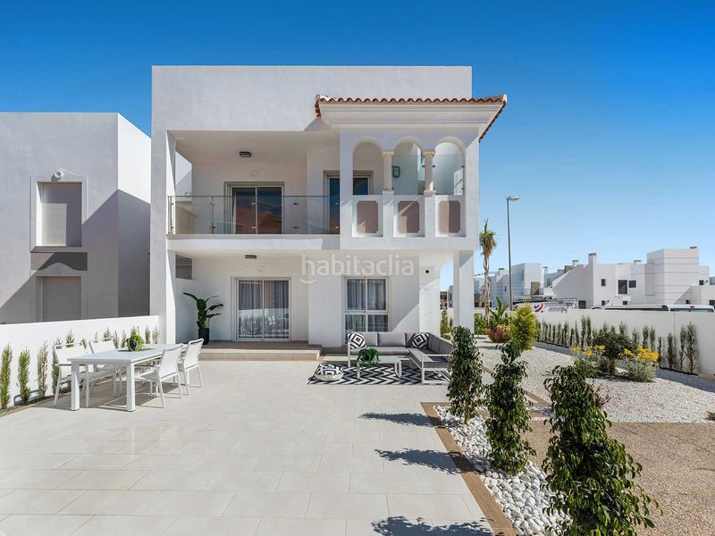 Foto add6f3ba-f246-492f-8a1b-f0bdd2b8f65e. Apartament amb piscina a Rojales