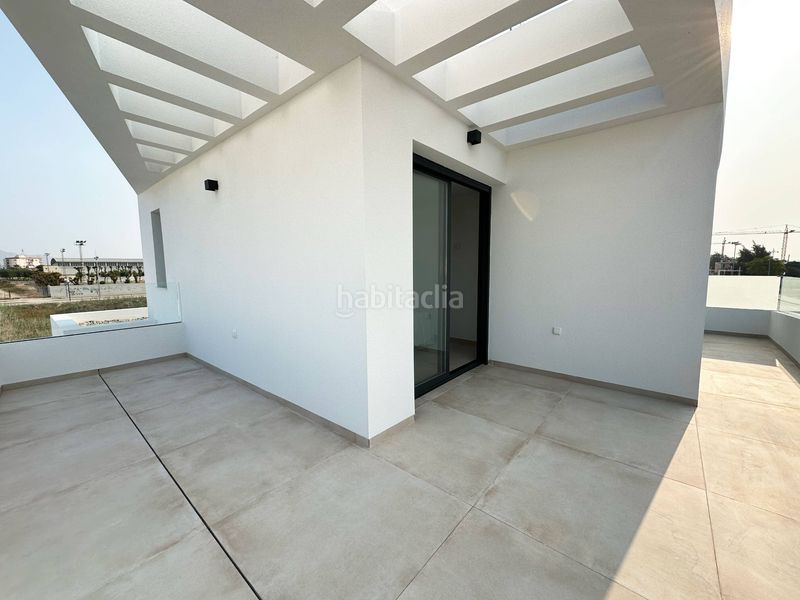 Foto 445762ff-da4c-4be6-860b-d741ce2ce5a5. Chalet en calle pascual saura beltran 5 fantásticas villas en tranquila ubicación en Dolores