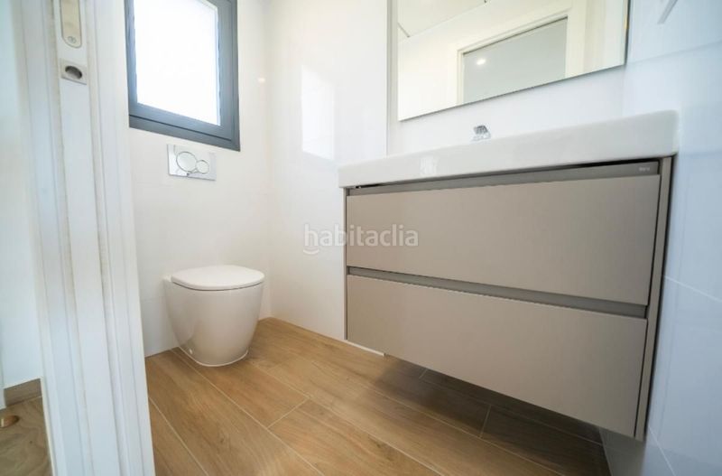 Foto d7dfd255-3bea-41b6-95bf-abdef1ae6a8d. Casa adossada amb piscina a Algorfa