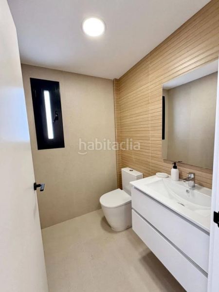 Foto 4fb2b70a-6b05-4c81-bf58-bb01099b952a. Casa adossada amb piscina a Rafal