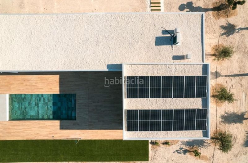 Foto d79e4529-1661-4e3a-a1a1-8202f86bb1ad. Xalet amb piscina a Pinoso