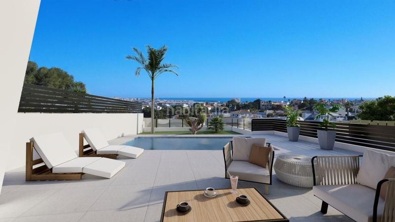 Foto cbcdfdd6-f92e-4641-baa6-d752f0c0f363. Chalet with pool in Centro - Muelle Pesquero Torrevieja