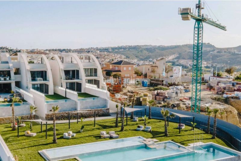 Foto 4557897c-d617-48dd-a265-d0772dd31f19. Casa amb piscina a Rojales