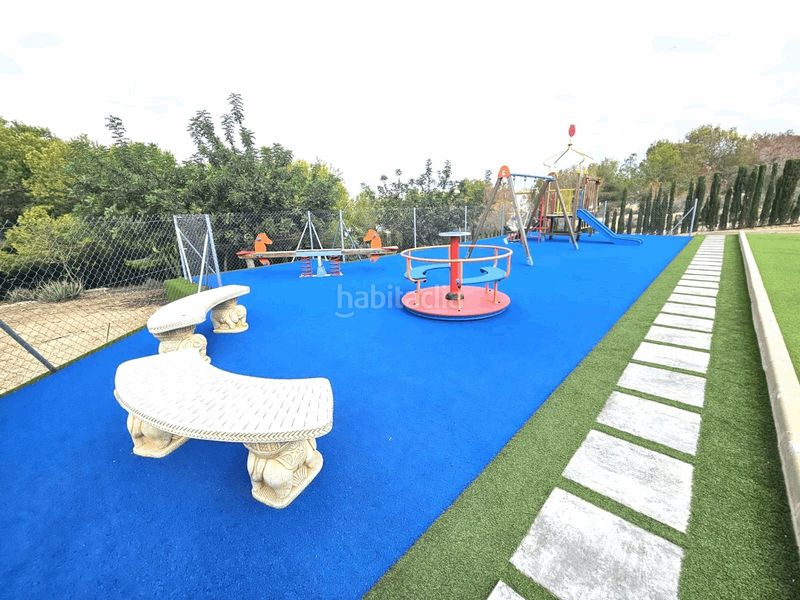 Foto 650d8564-9623-427c-b6dd-8681f05b31a9. Dúplex amb calefacció aparcament piscina a La Florida Orihuela