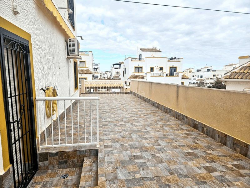 Foto e0f667ef-9512-4626-9d03-a8c244861d7b. Dúplex amb calefacció aparcament piscina a La Florida Orihuela