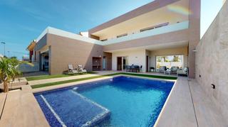 Chalet à San Pedro del Pinatar. Espectacular villa con piscina privada y calidades de lujo san p