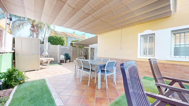 Foto 79c799f6-014a-4cb2-968a-b26ff4aae051. Casa adosada dúplex en esquina en El Mojón, a solo dos pasos de la playa de las higuericas en Pilar de la Horadada