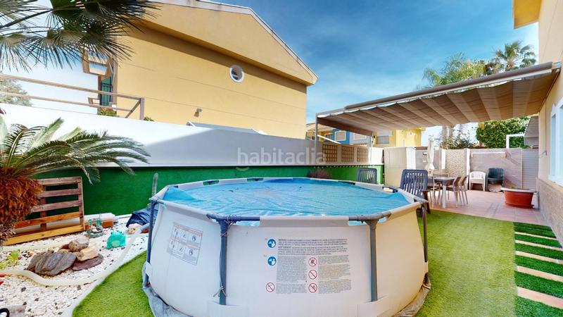 Foto d3e9811c-5540-43c8-8d88-bb6ce78ddaf4. Casa adosada dúplex en esquina en El Mojón, a solo dos pasos de la playa de las higuericas en Pilar de la Horadada