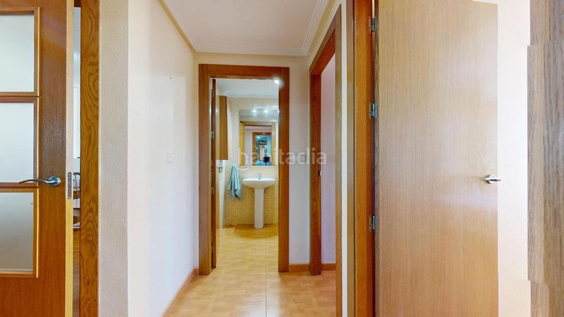 Foto 23dadf95-5d97-4dfb-8044-8bcb2e856c49. Piccolo appartamento con riscaldamento parcheggio in Alcázares (Los)