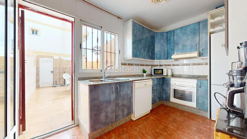 Foto 38933219-a7e3-4e73-9b5c-4b8e777d2139. Maison jumelée avec piscine dans Torre de la Horadada Pilar de la Horadada