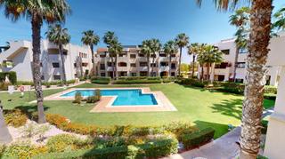 Apartament  Avenida golf. Apartamento con vistas al golf y a la piscina en roda golf