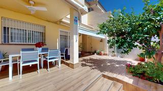 Semi detached house  Jumilla. Amplia y luminosa vivienda con porche en san pedro del pinatar
