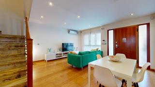 Maison jumelée  Granada. Vivienda de 3 dormitorios  1, piscina, garaje y solarium en pila