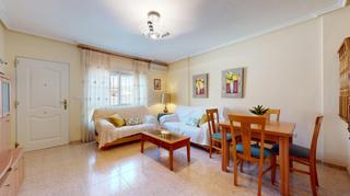 Casa  Calle de las amapolas. Casa familiar tipo dúplex de 3 dormitorios, con gran jardín en s