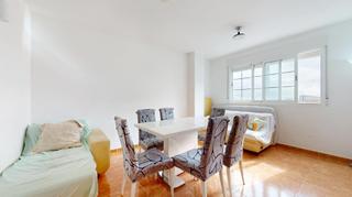 Apartament  Calle de eduardo martínez. Piso de 3 dormitorios con garaje en el centro de corvera