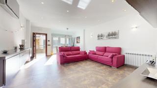 Chalet  Calle dr jimenez diaz. Espectacular dúplex con buhardilla y garaje en pilar de la horad