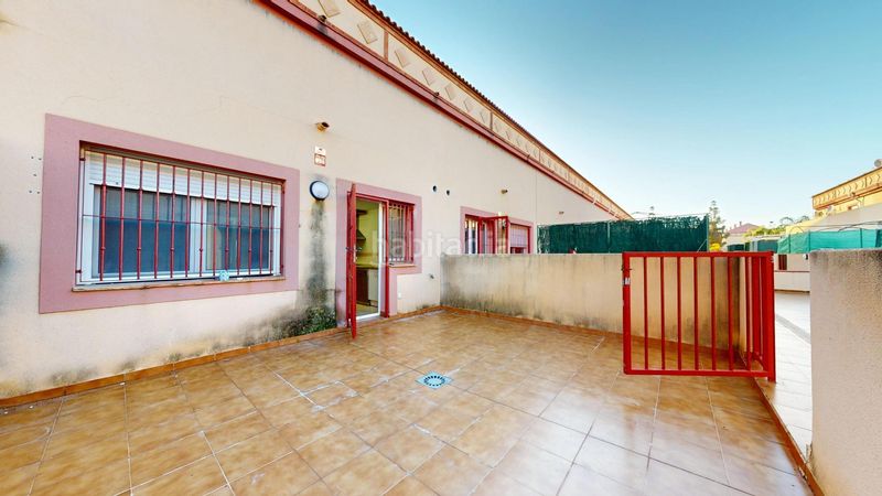 Foto 0af1d88e-f86e-4b1f-80ed-d1460d423e2d. Casa espléndido dúplex con piscina comunitaria en los alcázares en Alcázares (Los)